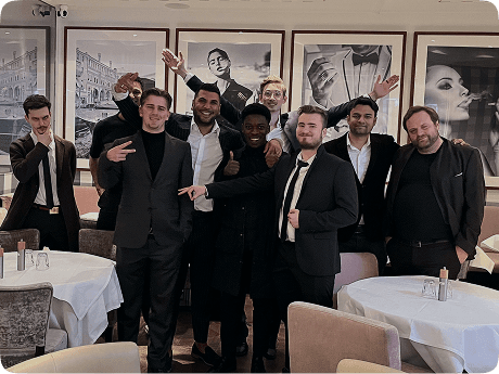 team image galery 2.png